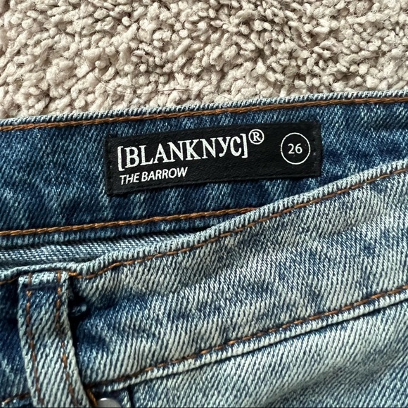 Denim shorts - Picture 3 of 3